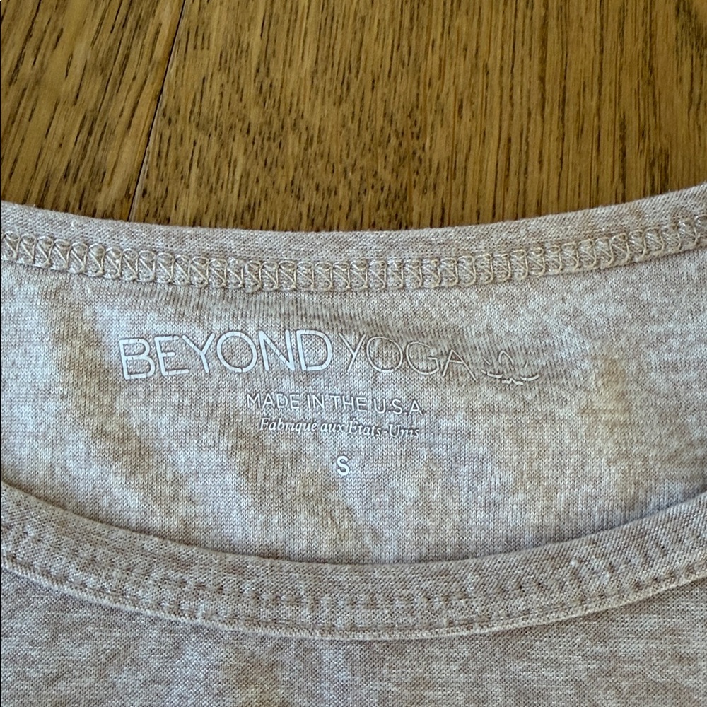 BEYOND YOGA Featherweight Morning Light Long Sleeve Pullover Top- Sz S - Picture 5 of 6